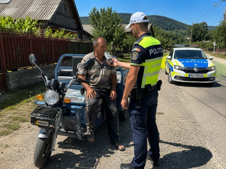 Plimbare cu probleme în Ariniș: șoferul era băut, iar triciclul electric pe care îl conducea era neînmatriculat