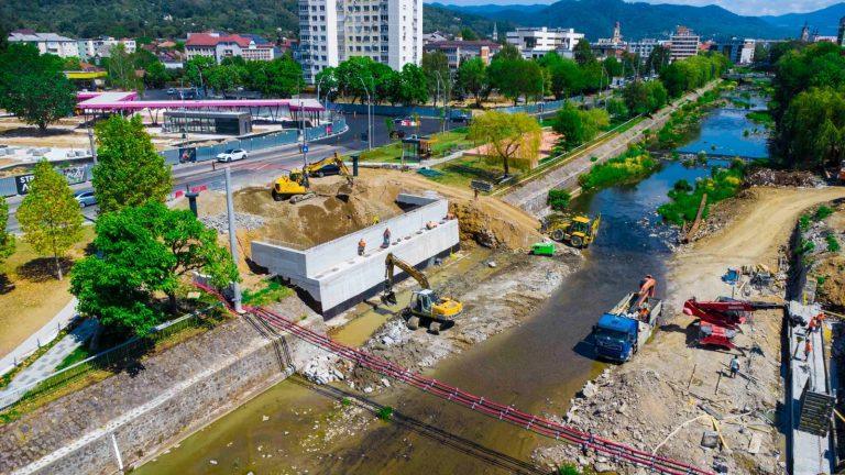 Ce se întâmplă acum pe podul Unirii și când va fi circulabil: constructorul anunță intervalul estimat